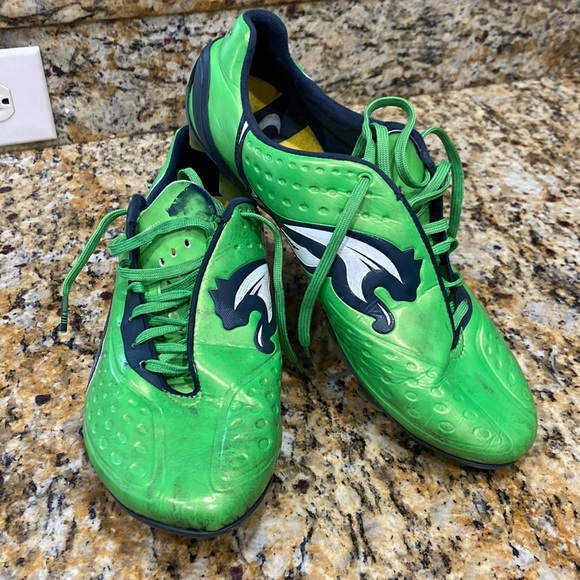 Men’s Puma Cleats - Picture 1 of 10